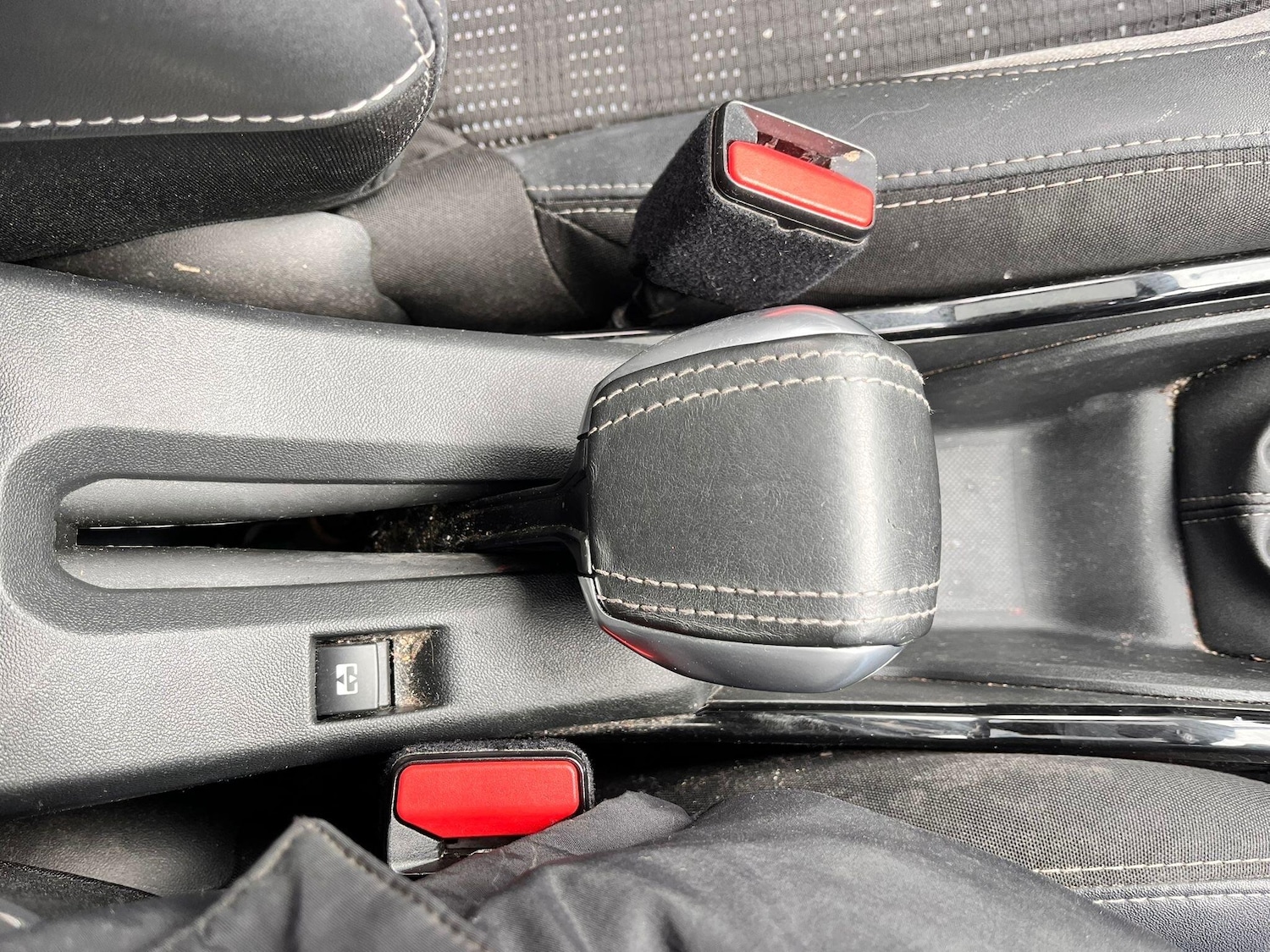 Used Peugeot 2008 2018 for sale - 78115875: Photo 57