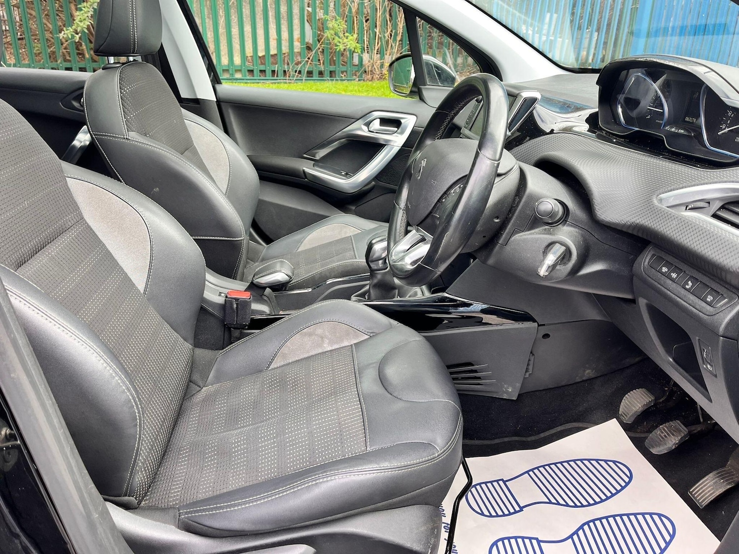 Used Peugeot 2008 2018 for sale - 78115875: Photo 9