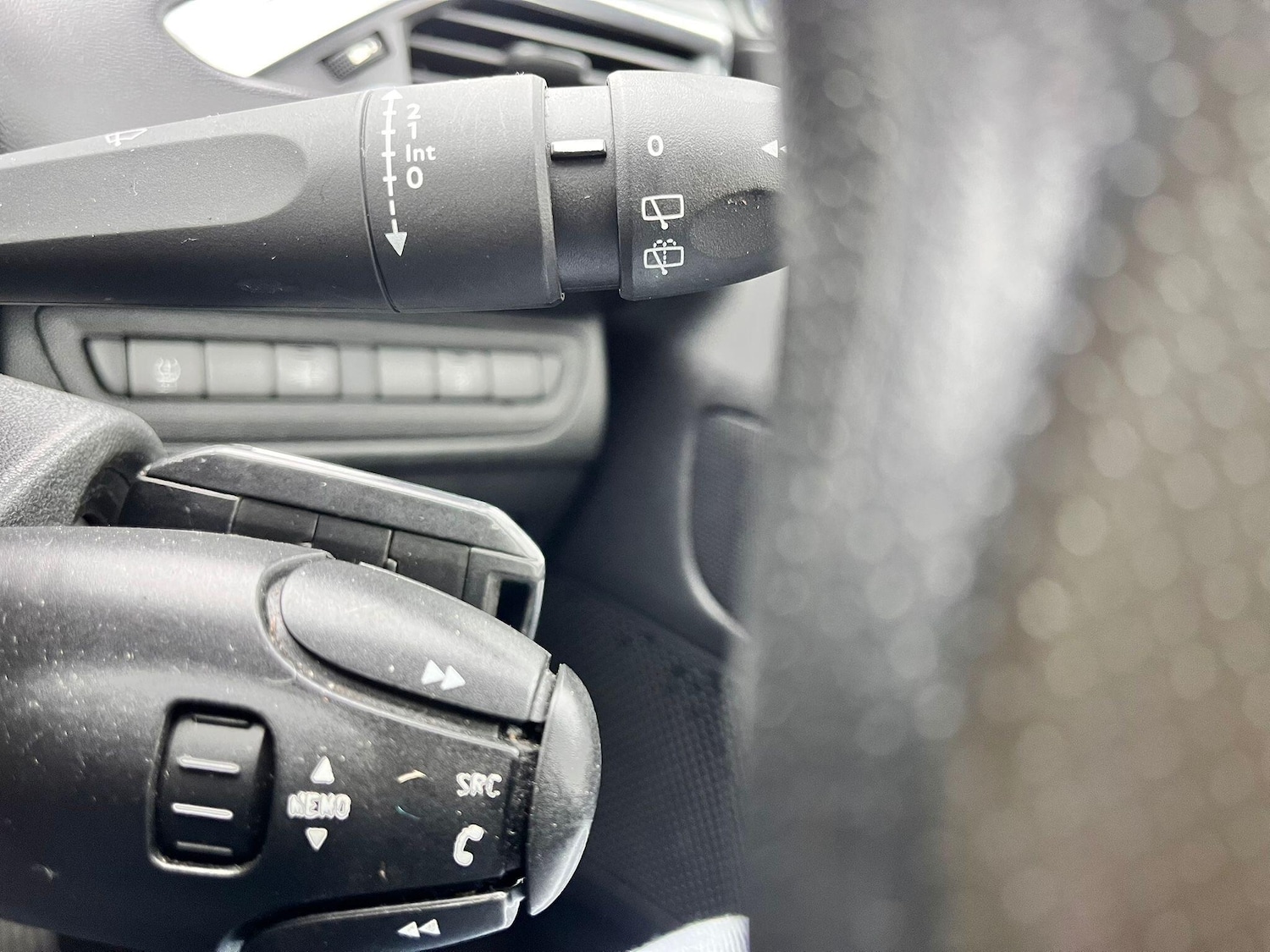 Used Peugeot 208 2015 for sale - 77412260: Photo 19