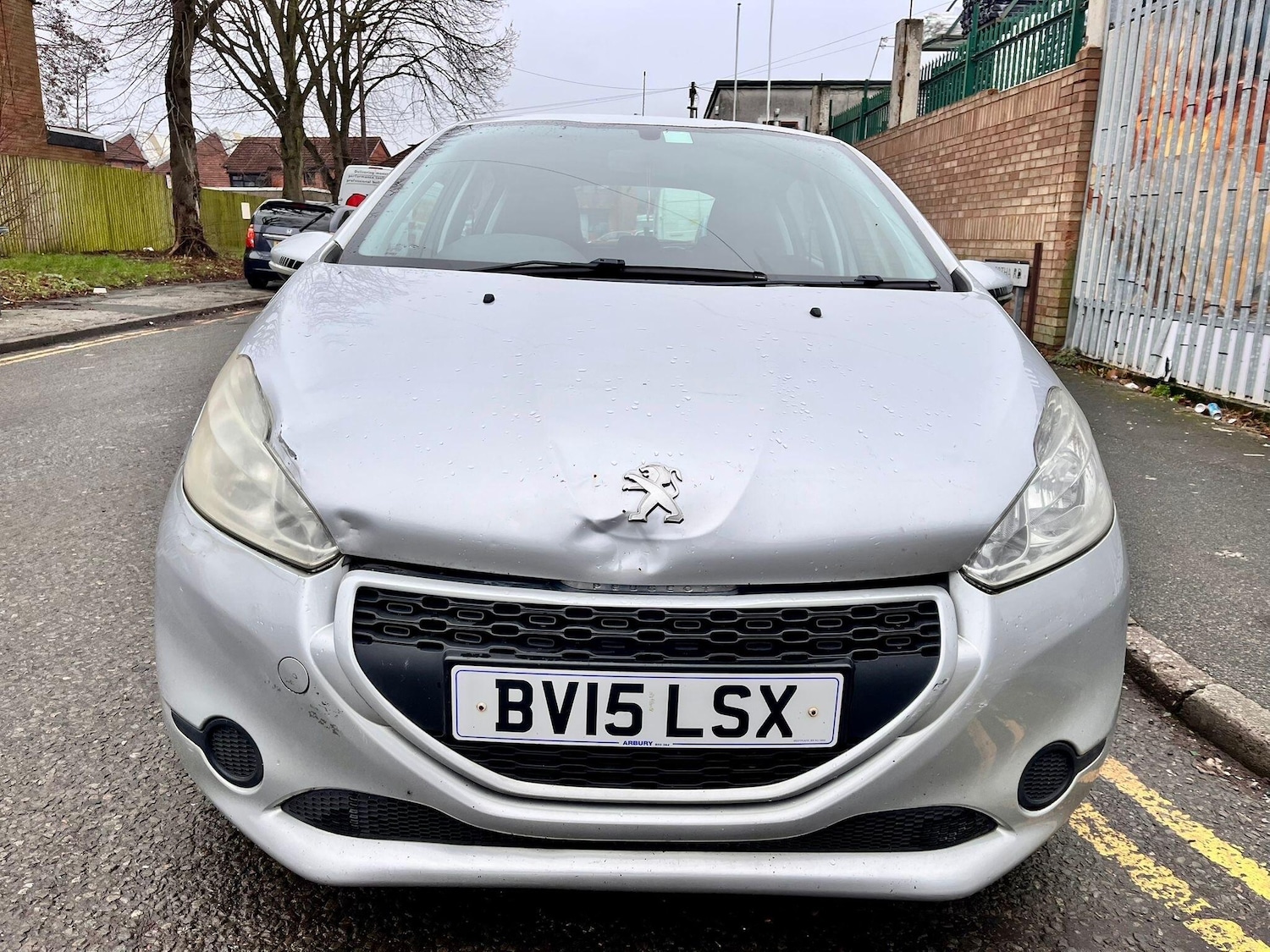 Used Peugeot 208 2015 for sale - 77412260: Photo 2