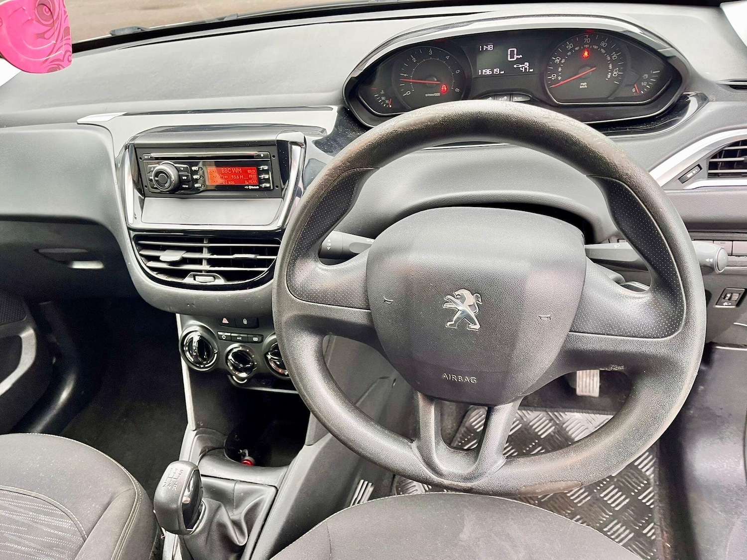 Used Peugeot 208 2015 for sale - 77412260: Photo 30