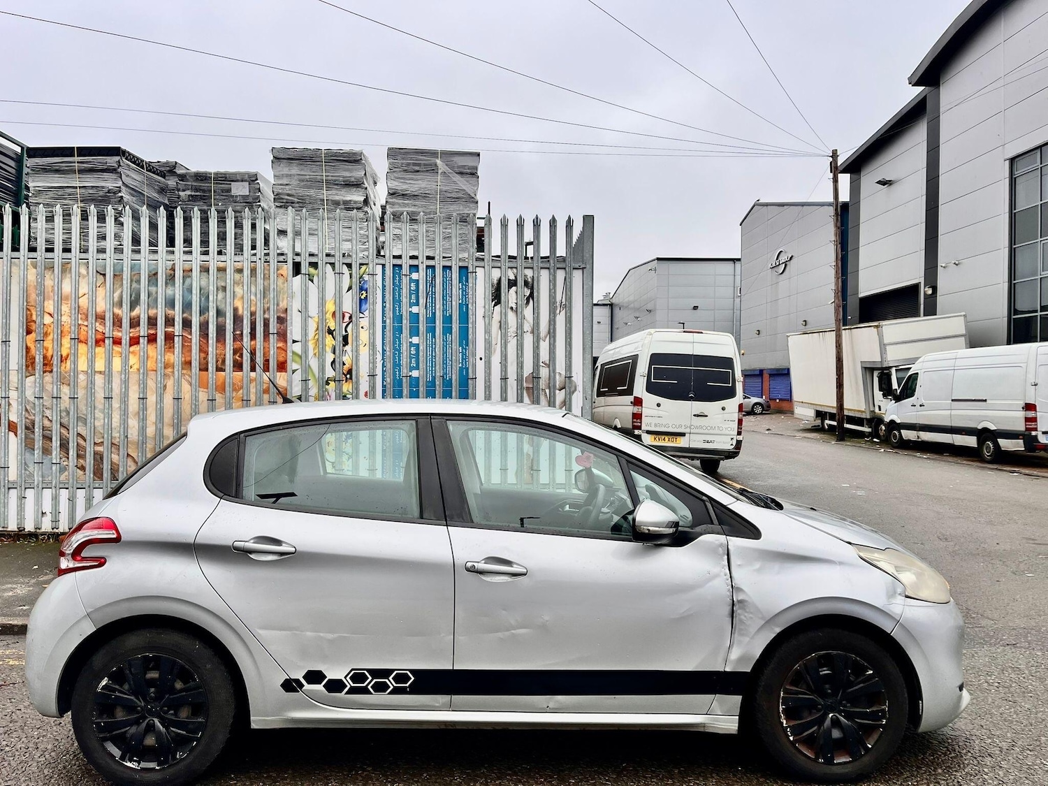 Used Peugeot 208 2015 for sale - 77412260: Photo 7