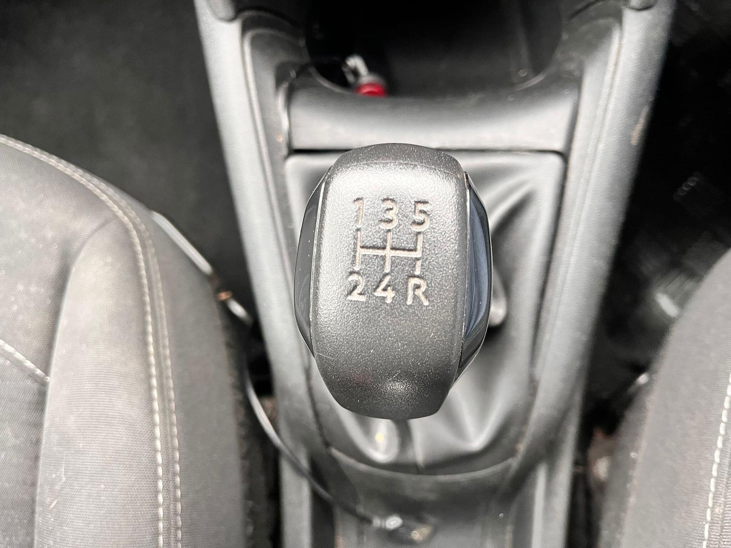 Used Peugeot 208 2015 for sale - 77412260: Photo 9