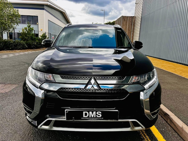 Used Mitsubishi Outlander 2019 for sale - 75339936: Photo 2