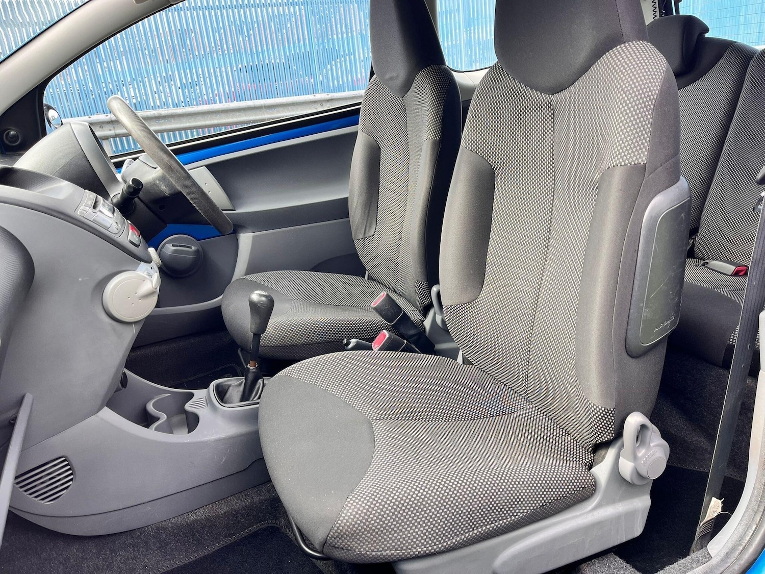 Used Toyota AYGO 2011 for sale - 77883603: Photo 31