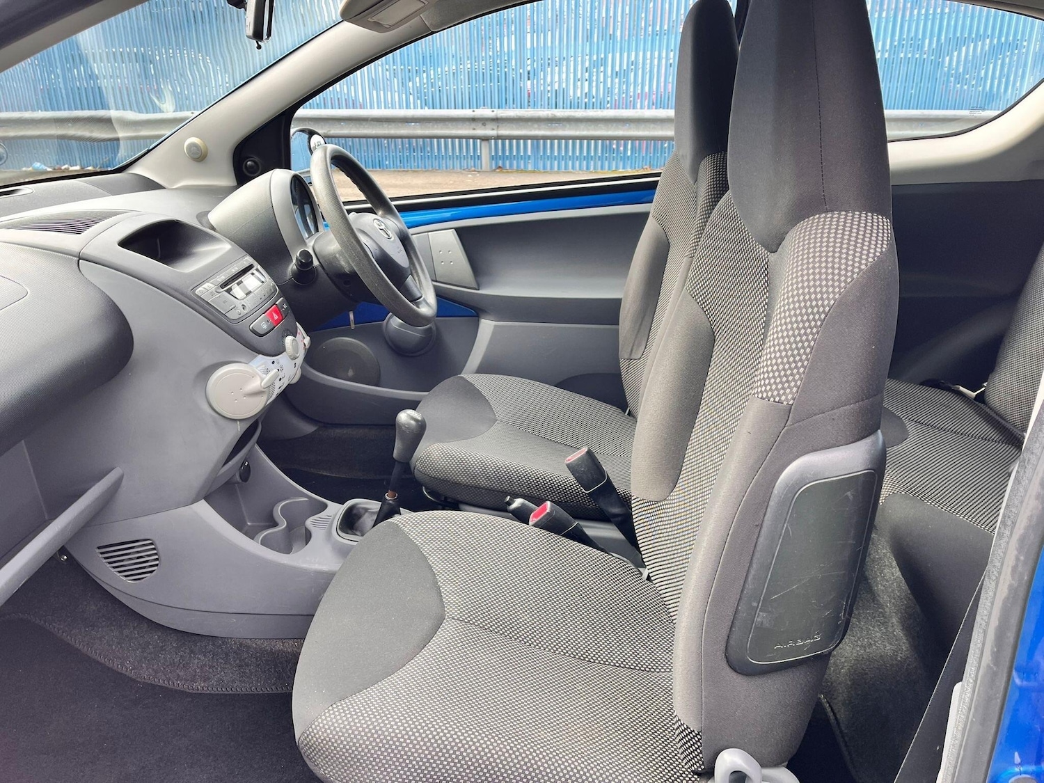 Used Toyota AYGO 2011 for sale - 77883603: Photo 32