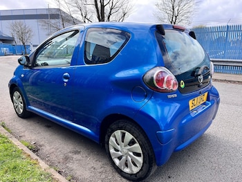 Used Toyota AYGO 2011 for sale - 77883603: Photo