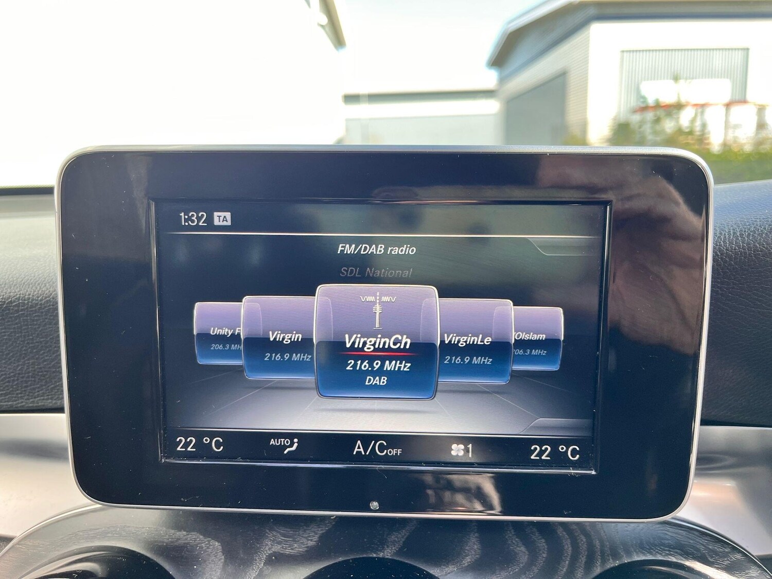 Used Mercedes-Benz GLC 2017 for sale - 77783915: Photo 41