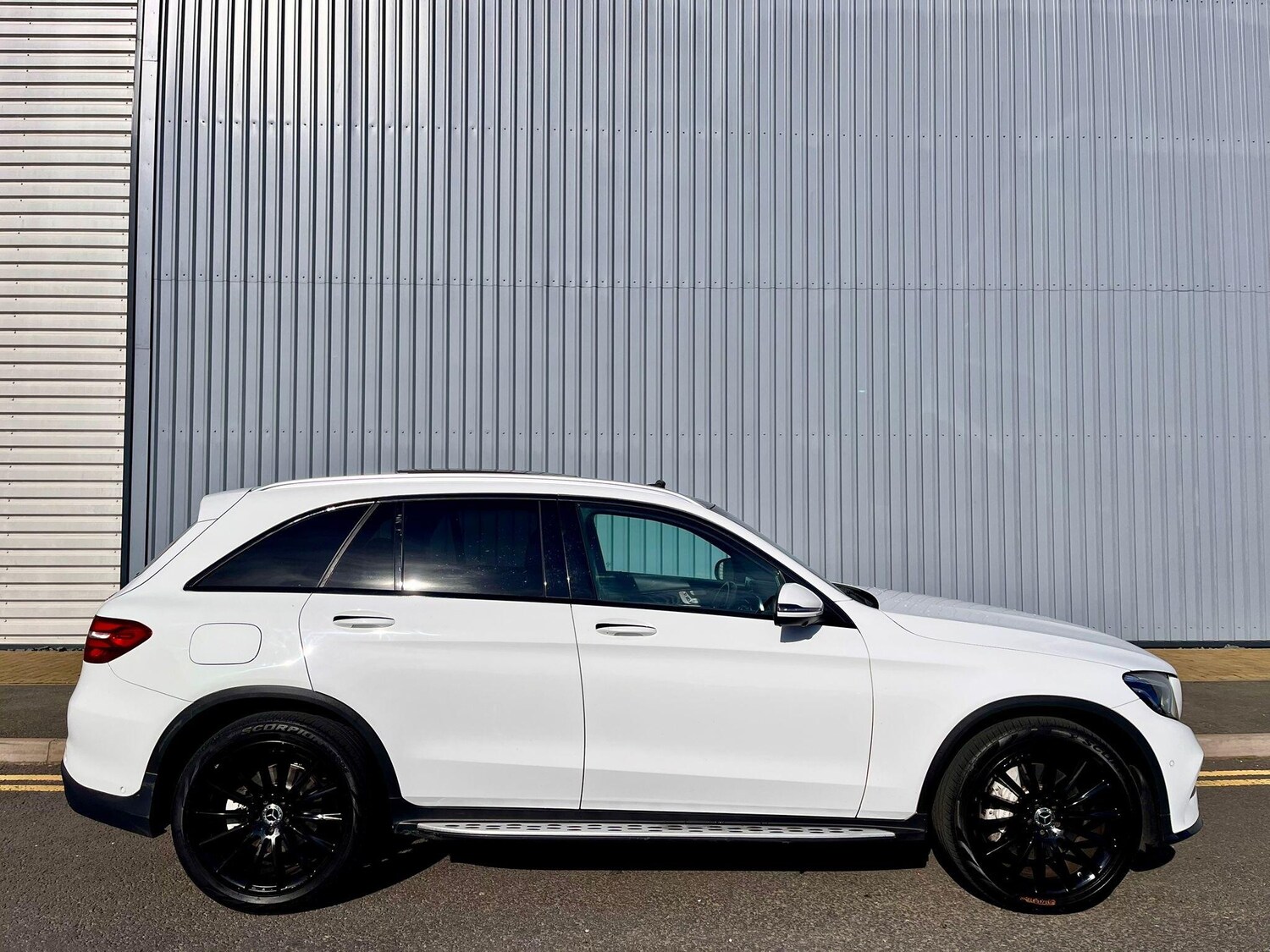 Used Mercedes-Benz GLC 2017 for sale - 77783915: Photo 8