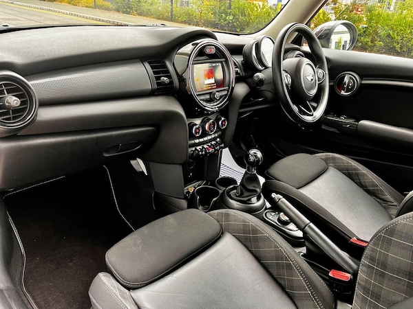 Used MINI Hatch 2018 for sale - 75256957: Photo 15