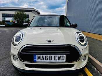 Used MINI Hatch 2018 for sale - 75256957: Photo