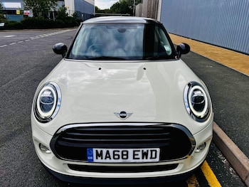 Used MINI Hatch 2018 for sale - 75256957: Photo