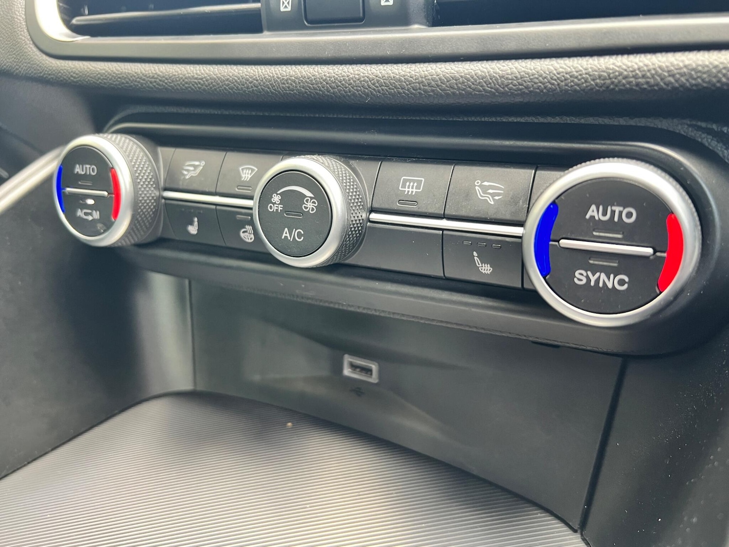 Used Alfa Romeo Giulia 2019 for sale - 76226841: Photo 38