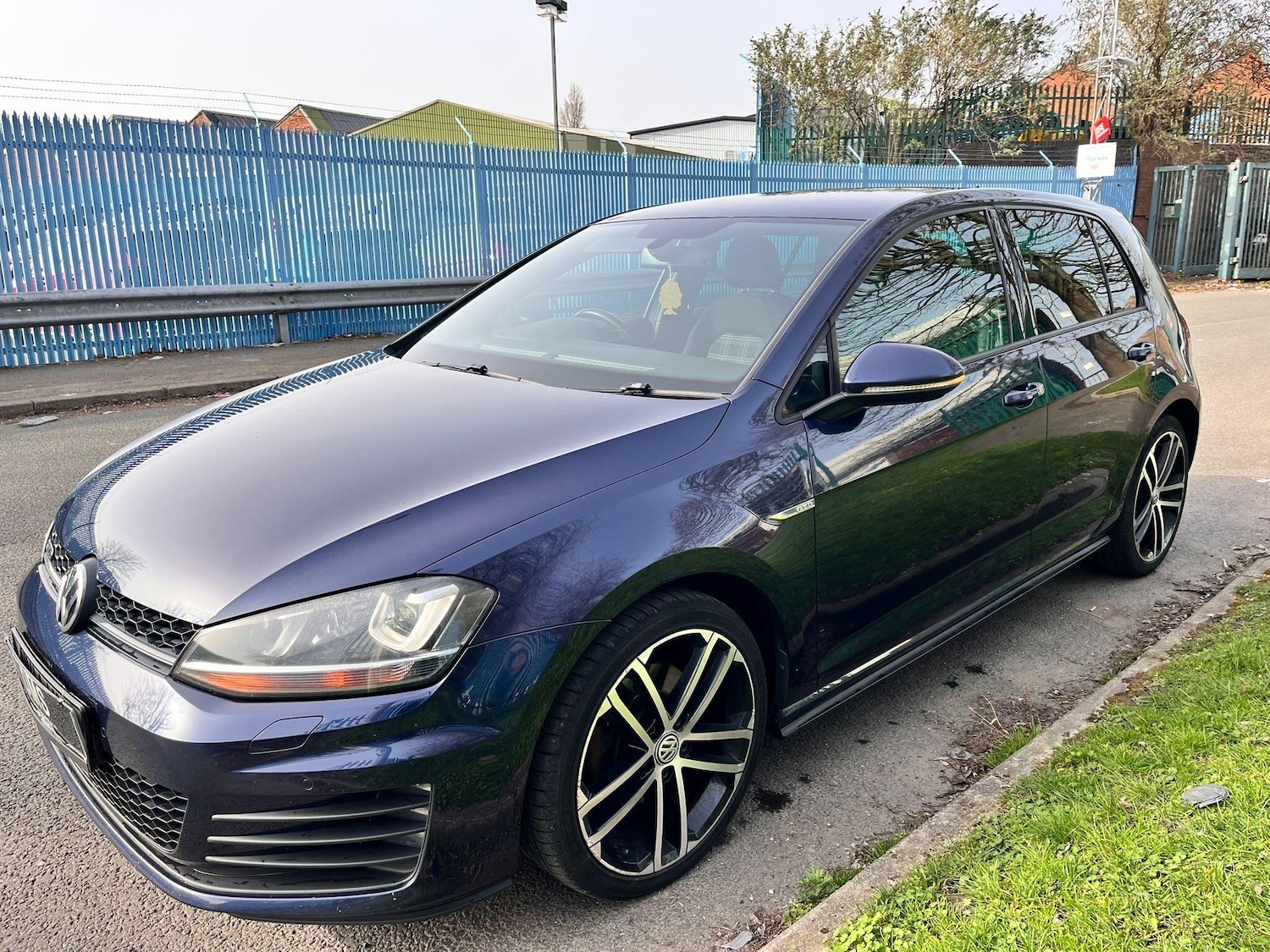 Used Volkswagen Golf 2014 for sale - 77783648: Photo 3