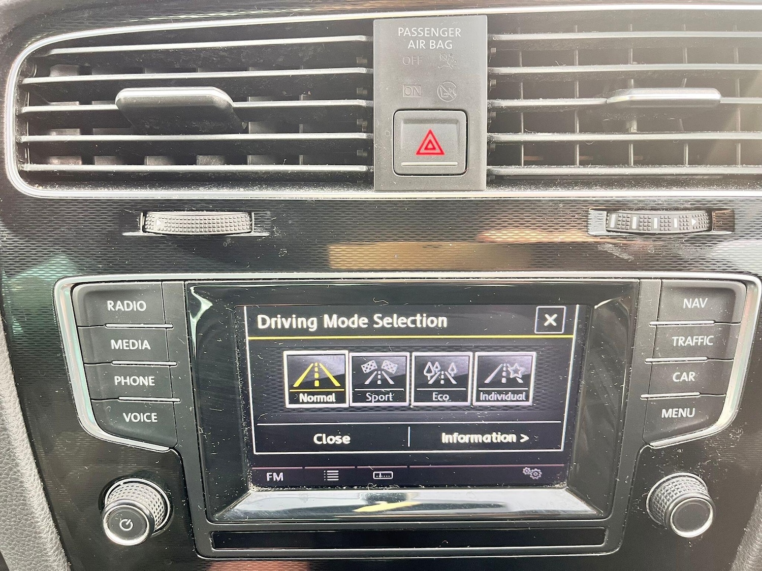 Used Volkswagen Golf 2014 for sale - 77783648: Photo 41