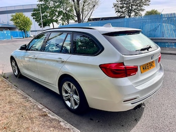 Used BMW 3 Series 2018 for sale - 79456492: Photo
