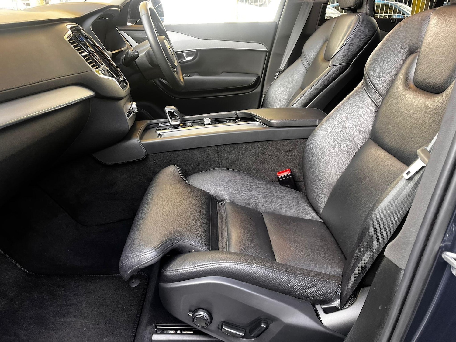 Used Volvo XC90 2023 for sale - 76283138: Photo 32