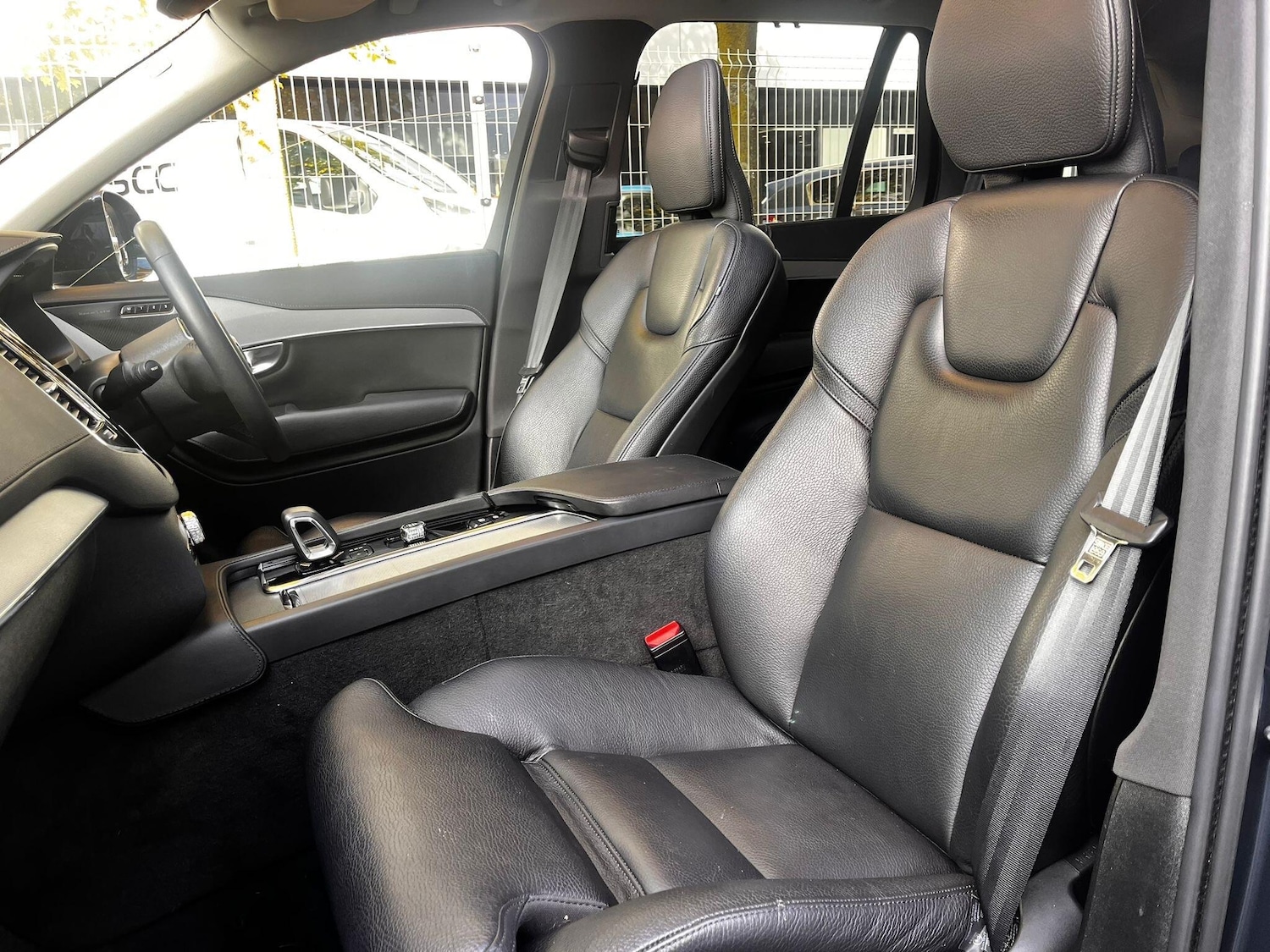 Used Volvo XC90 2023 for sale - 76283138: Photo 39