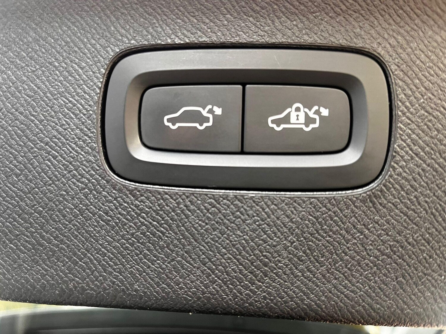 Used Volvo XC90 2023 for sale - 76283138: Photo 60