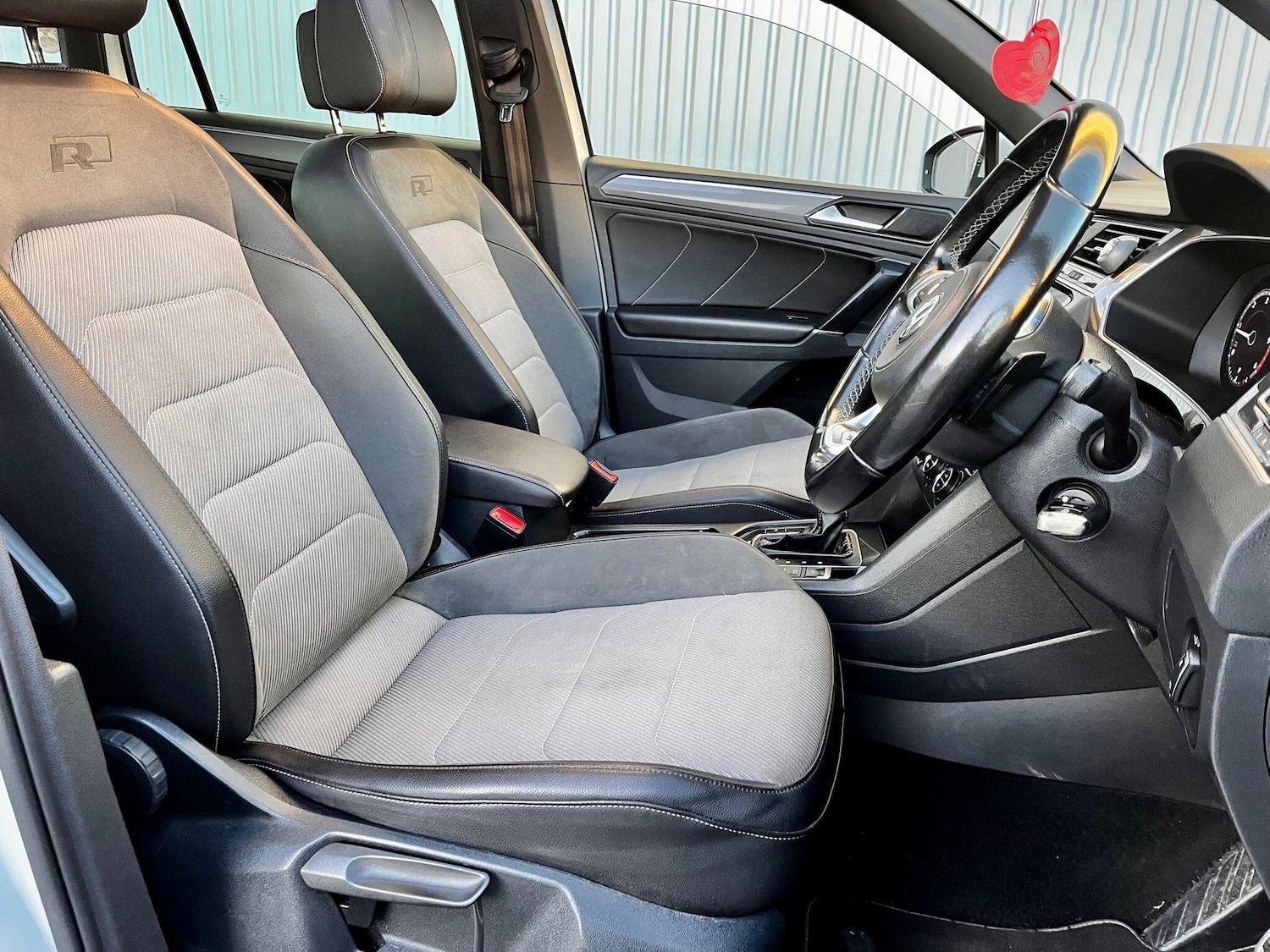 Used Volkswagen Tiguan 2017 for sale - 77130748: Photo 14