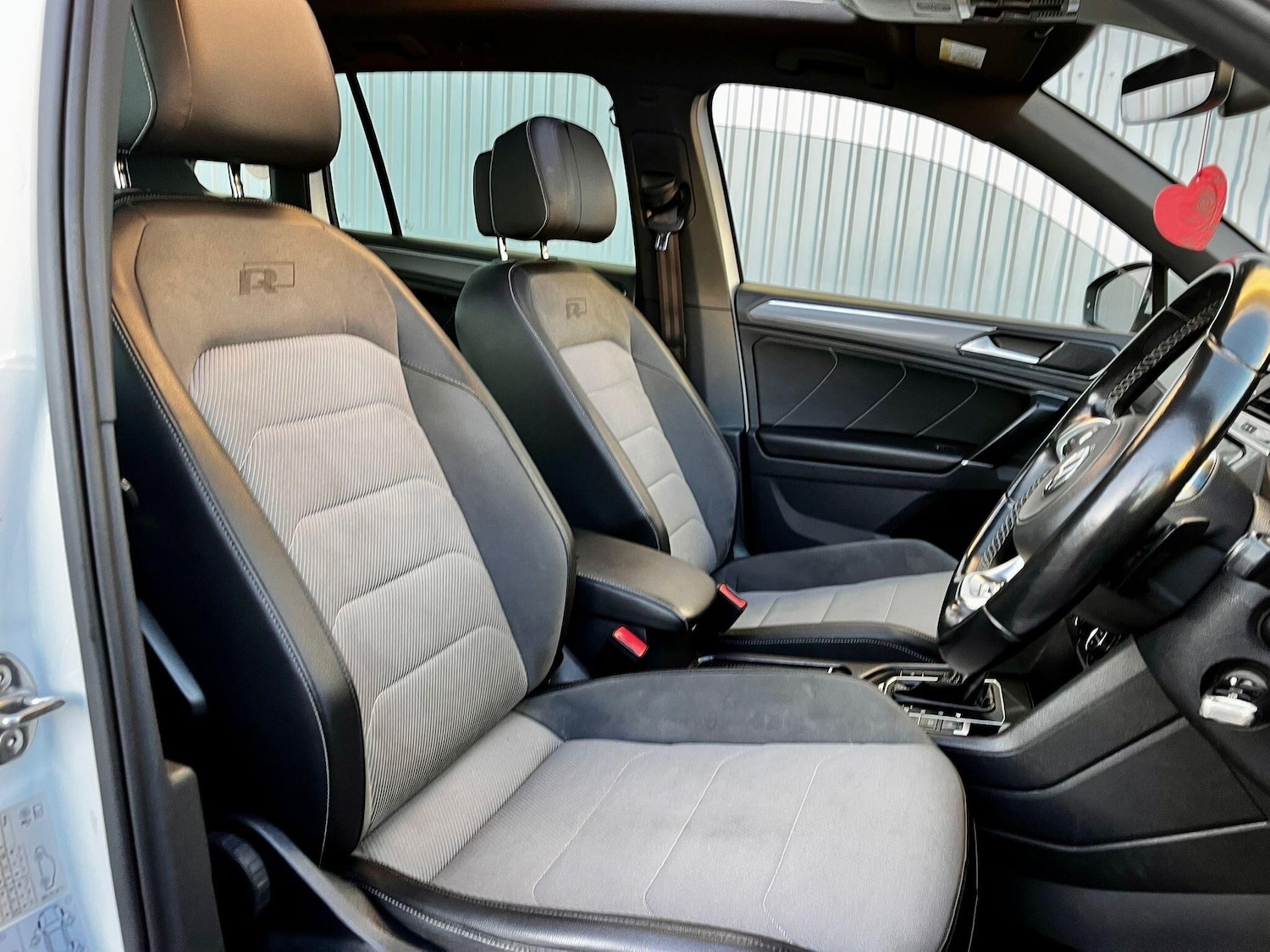 Used Volkswagen Tiguan 2017 for sale - 77130748: Photo 15