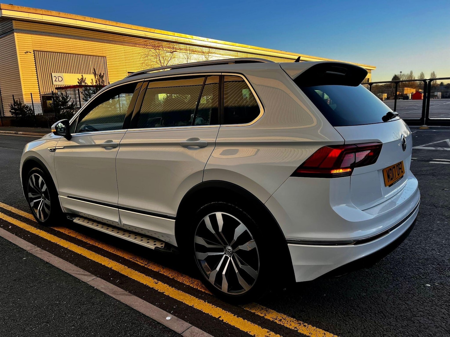 Used Volkswagen Tiguan 2017 for sale - 77130748: Photo 4