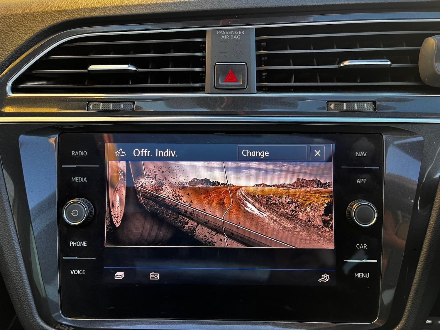 Used Volkswagen Tiguan 2017 for sale - 77130748: Photo 41