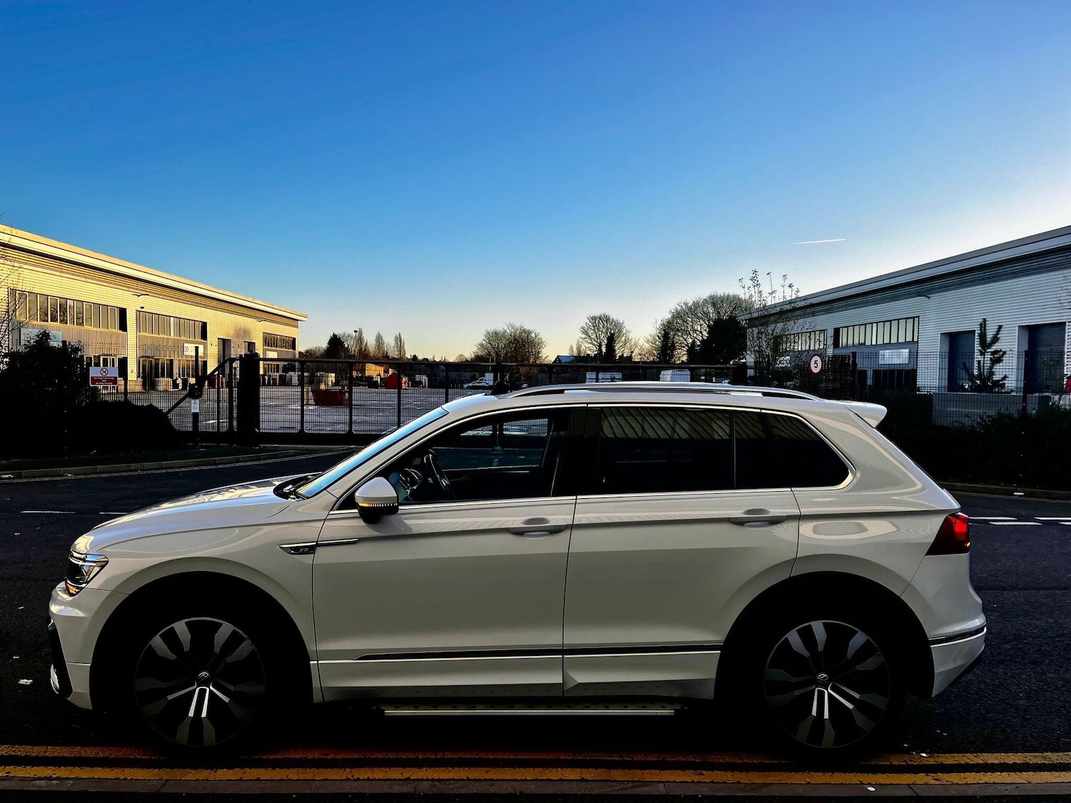 Used Volkswagen Tiguan 2017 for sale - 77130748: Photo 6