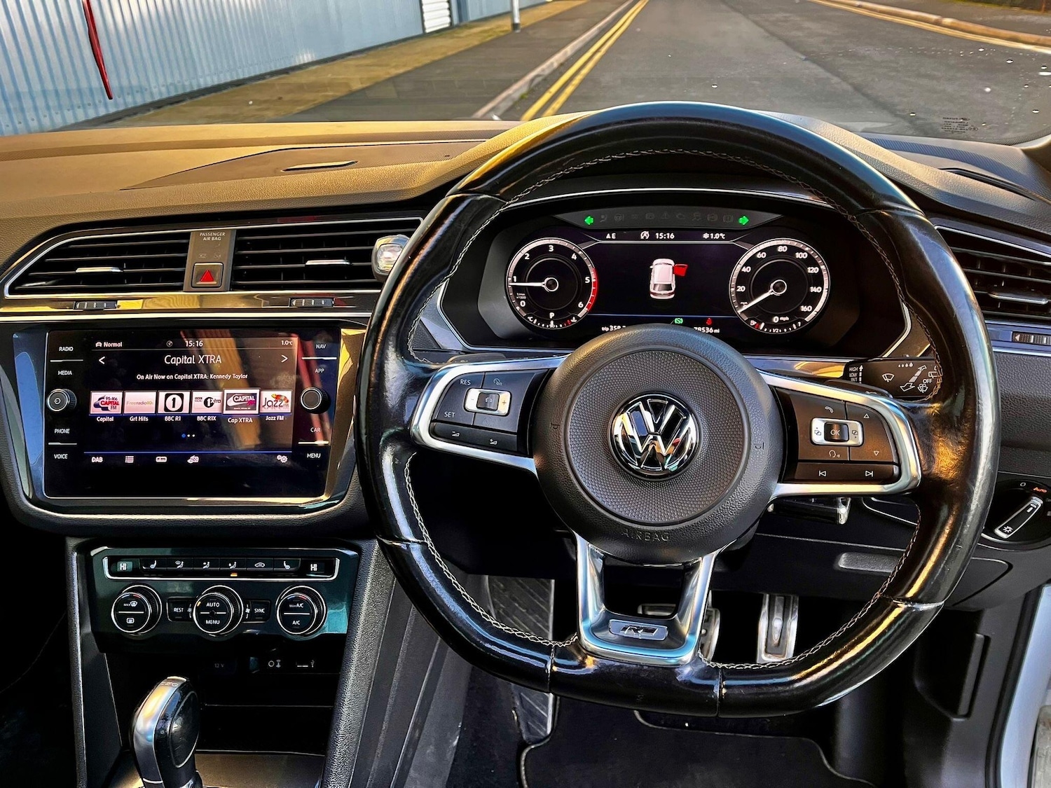 Used Volkswagen Tiguan 2017 for sale - 77130748: Photo 63