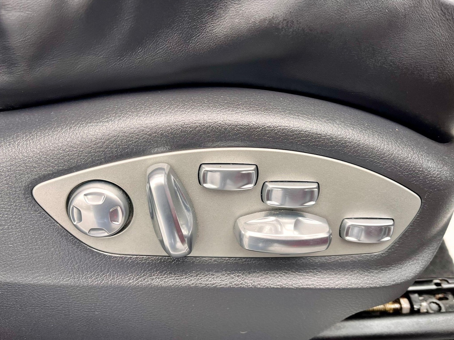 Used Porsche Cayenne 2014 for sale - 77331215: Photo 35