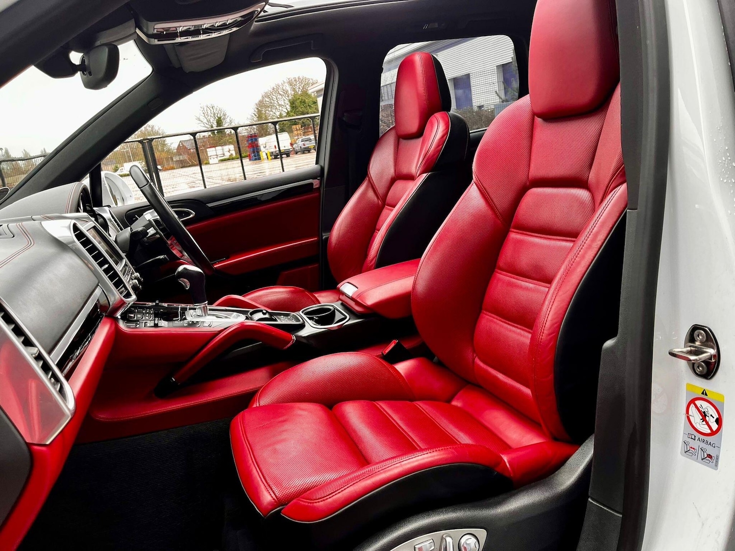 Used Porsche Cayenne 2014 for sale - 77331215: Photo 61