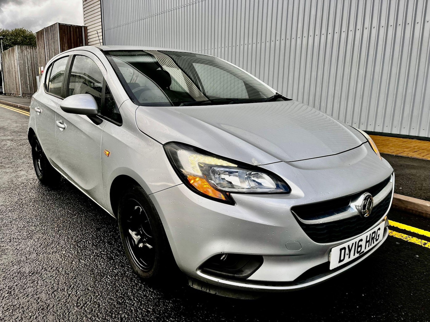 Used Vauxhall Corsa 2016 for sale - 76099600: Photo 1