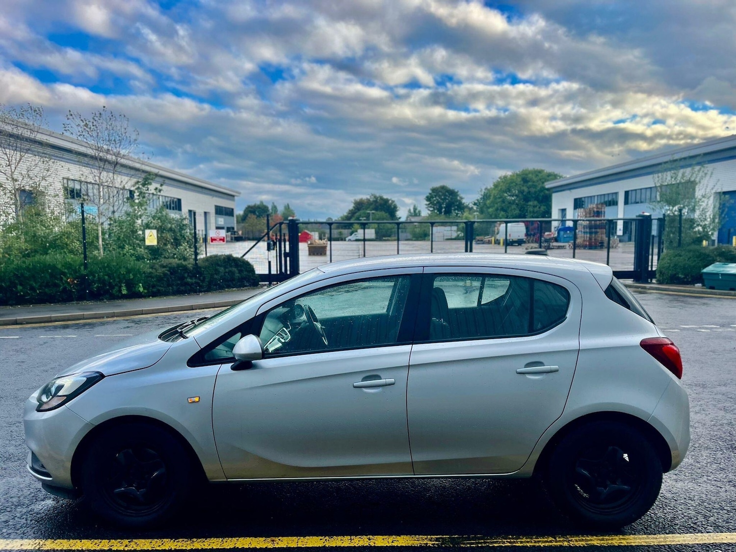 Used Vauxhall Corsa 2016 for sale - 76099600: Photo 4