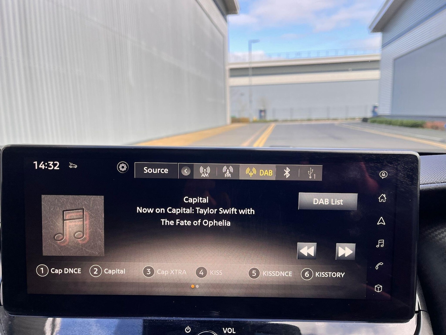 Used Nissan Juke 2024 for sale - 77783621: Photo 27