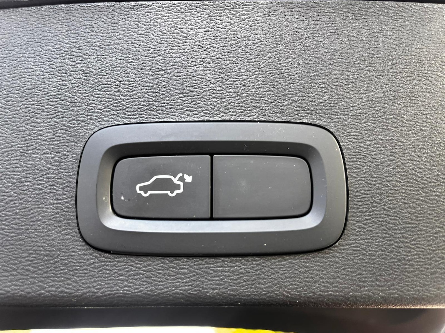 Used Volvo XC40 2021 for sale - 76032376: Photo 34