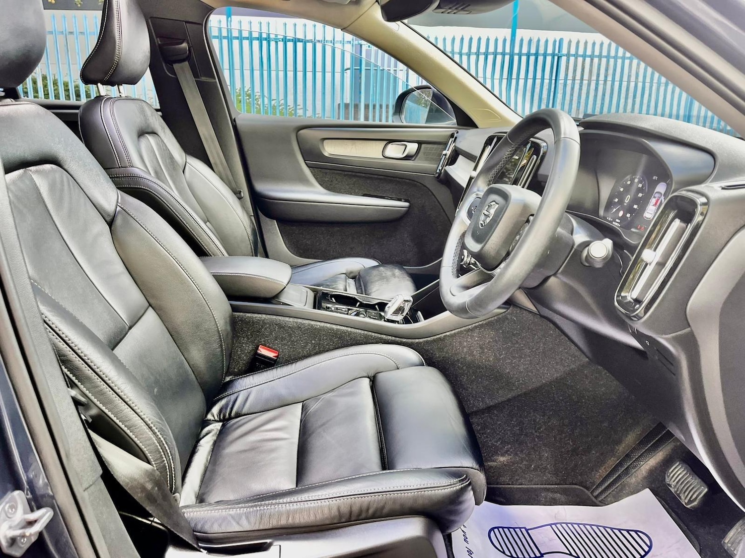 Used Volvo XC40 2021 for sale - 76032376: Photo 40