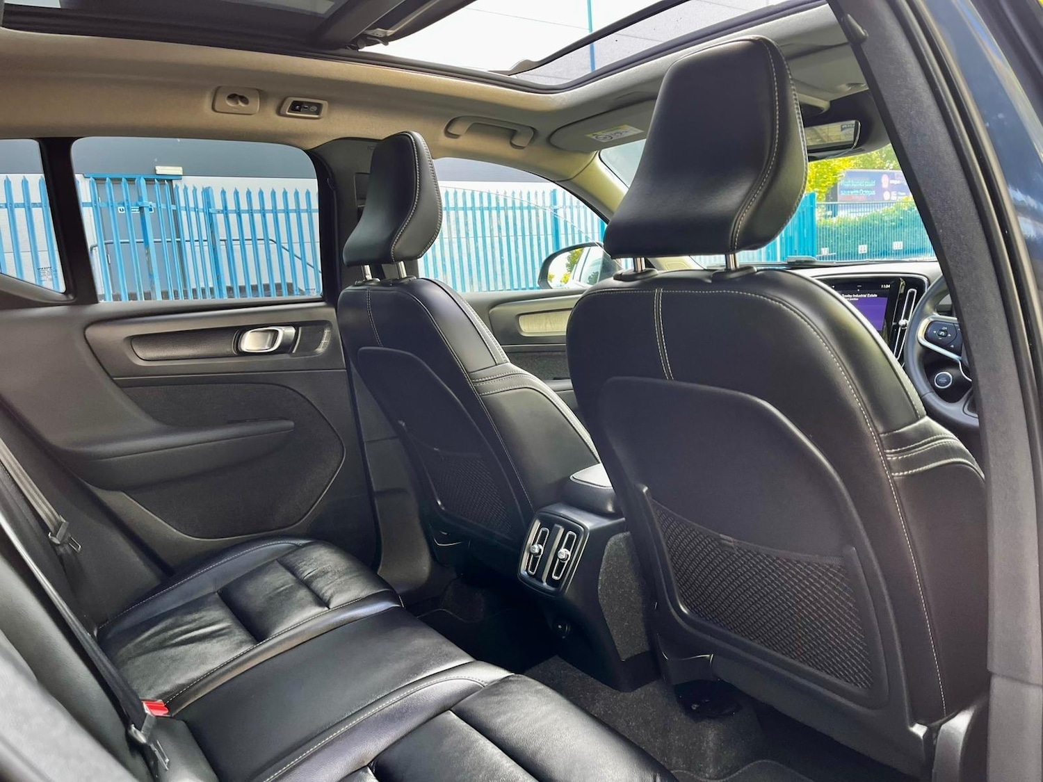 Used Volvo XC40 2021 for sale - 76032376: Photo 41