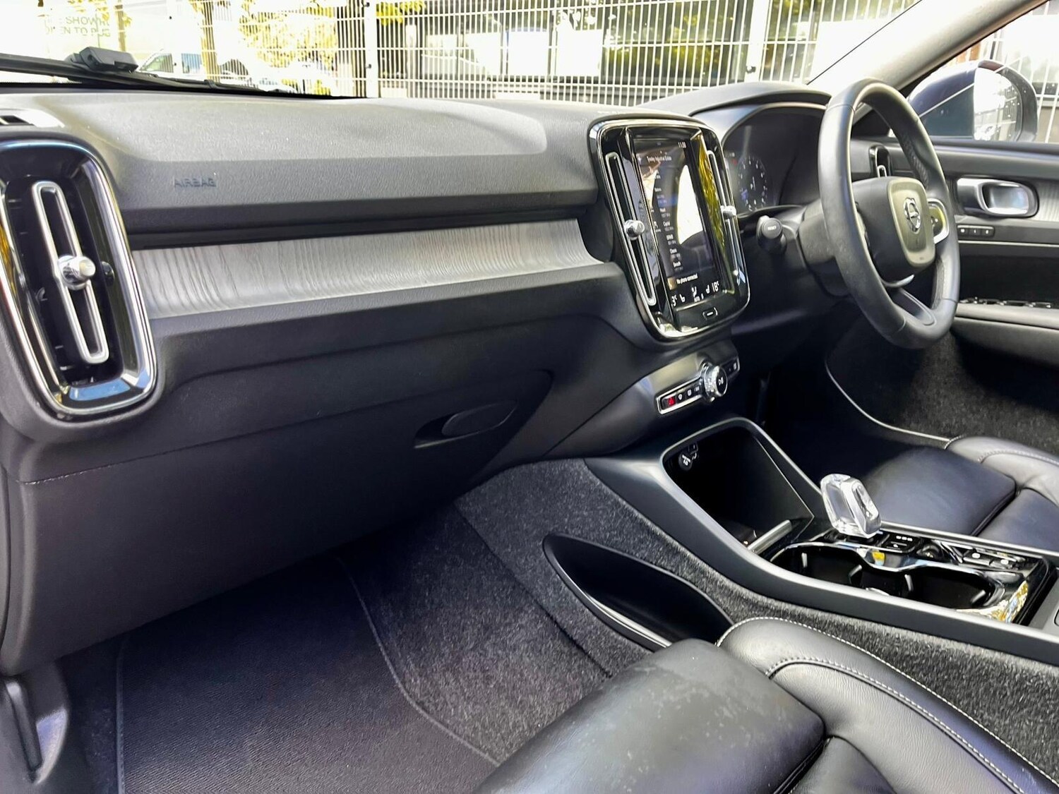 Used Volvo XC40 2021 for sale - 76032376: Photo 52