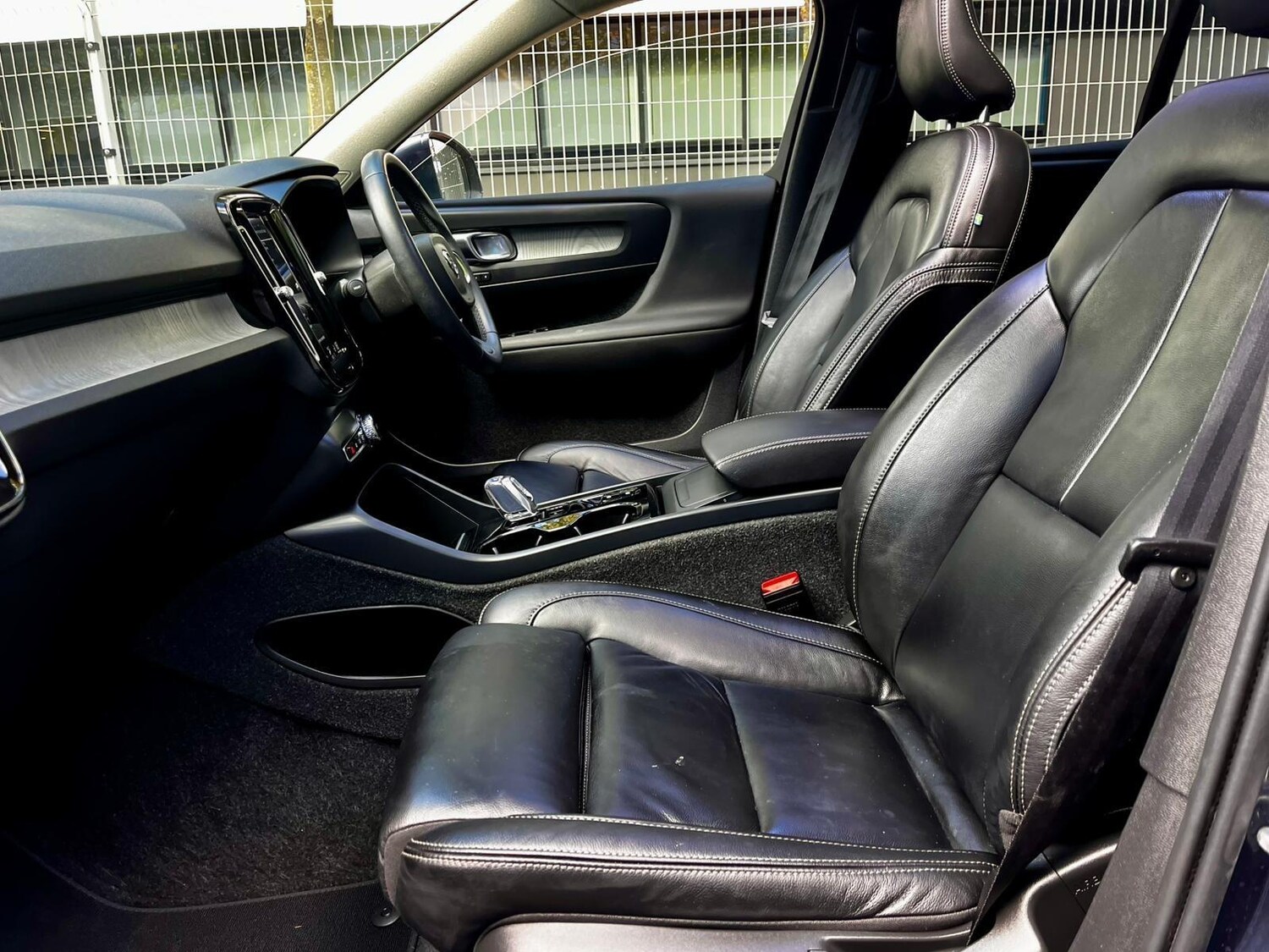 Used Volvo XC40 2021 for sale - 76032376: Photo 53