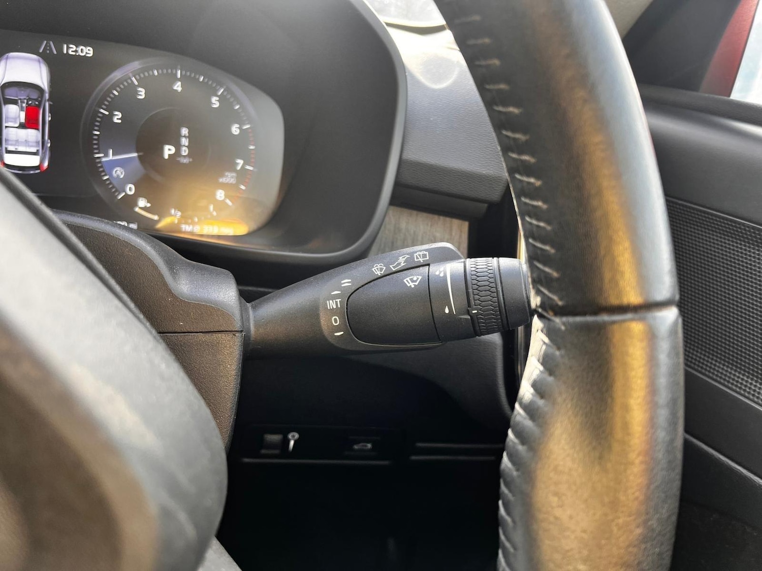 Used Volvo XC40 for sale - 77279935: Photo 22