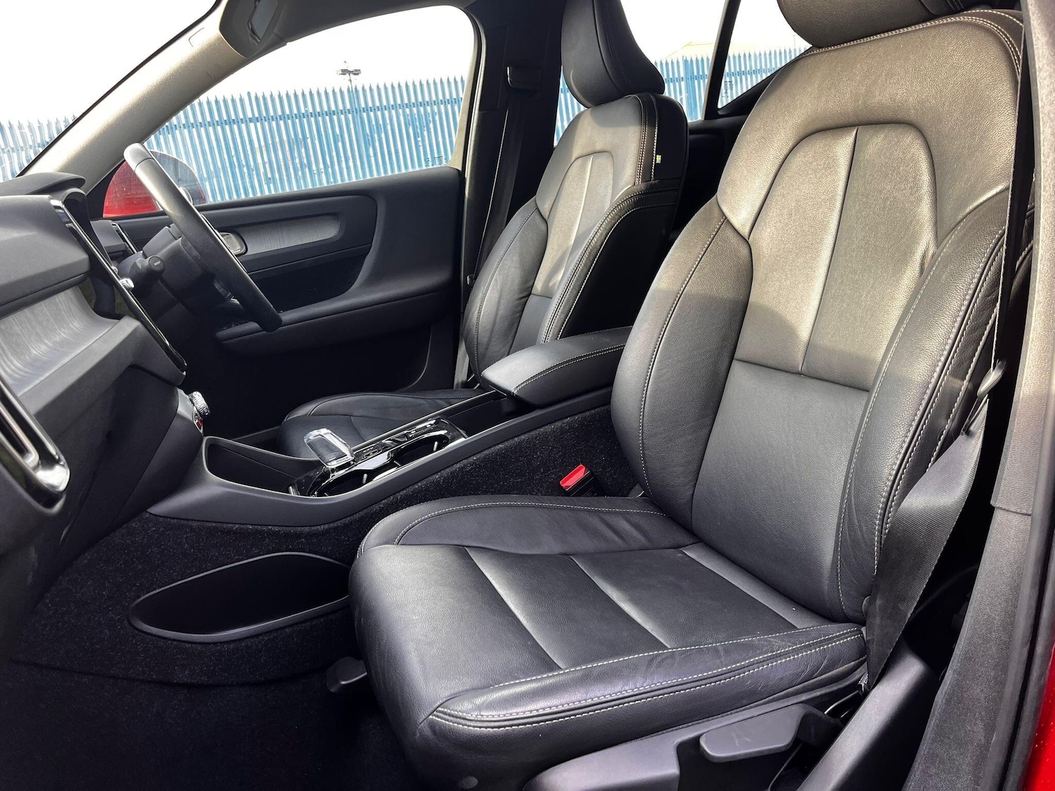 Used Volvo XC40 for sale - 77279935: Photo 49