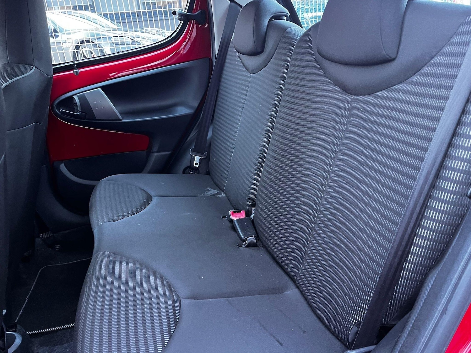 Used Peugeot 107 2014 for sale - 76976075: Photo 14