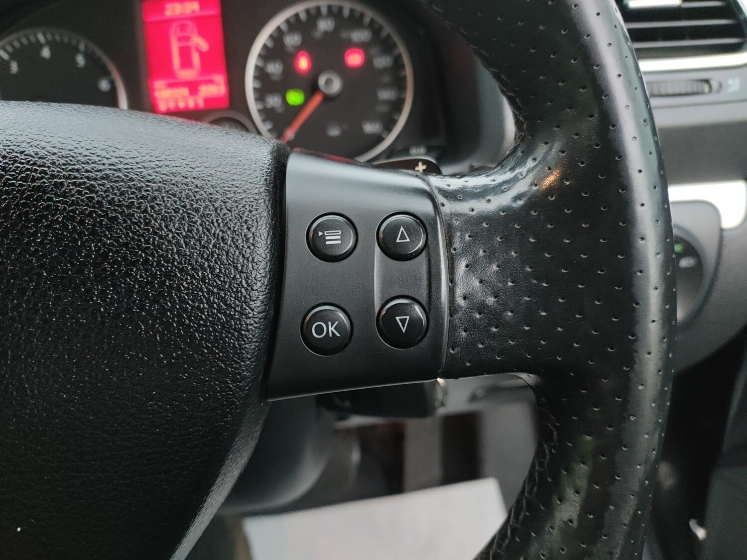 Used Volkswagen Scirocco for sale - 77484236: Photo 23