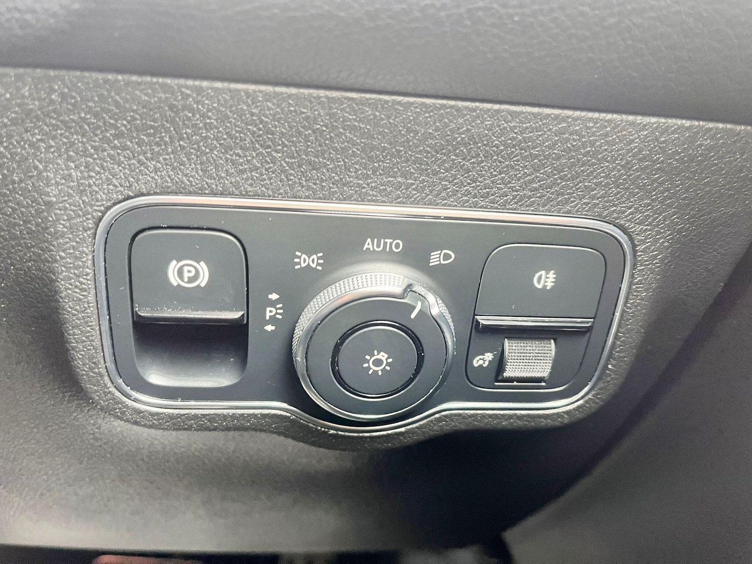 Used Mercedes-Benz GLB 2021 for sale - 78116562: Photo 32