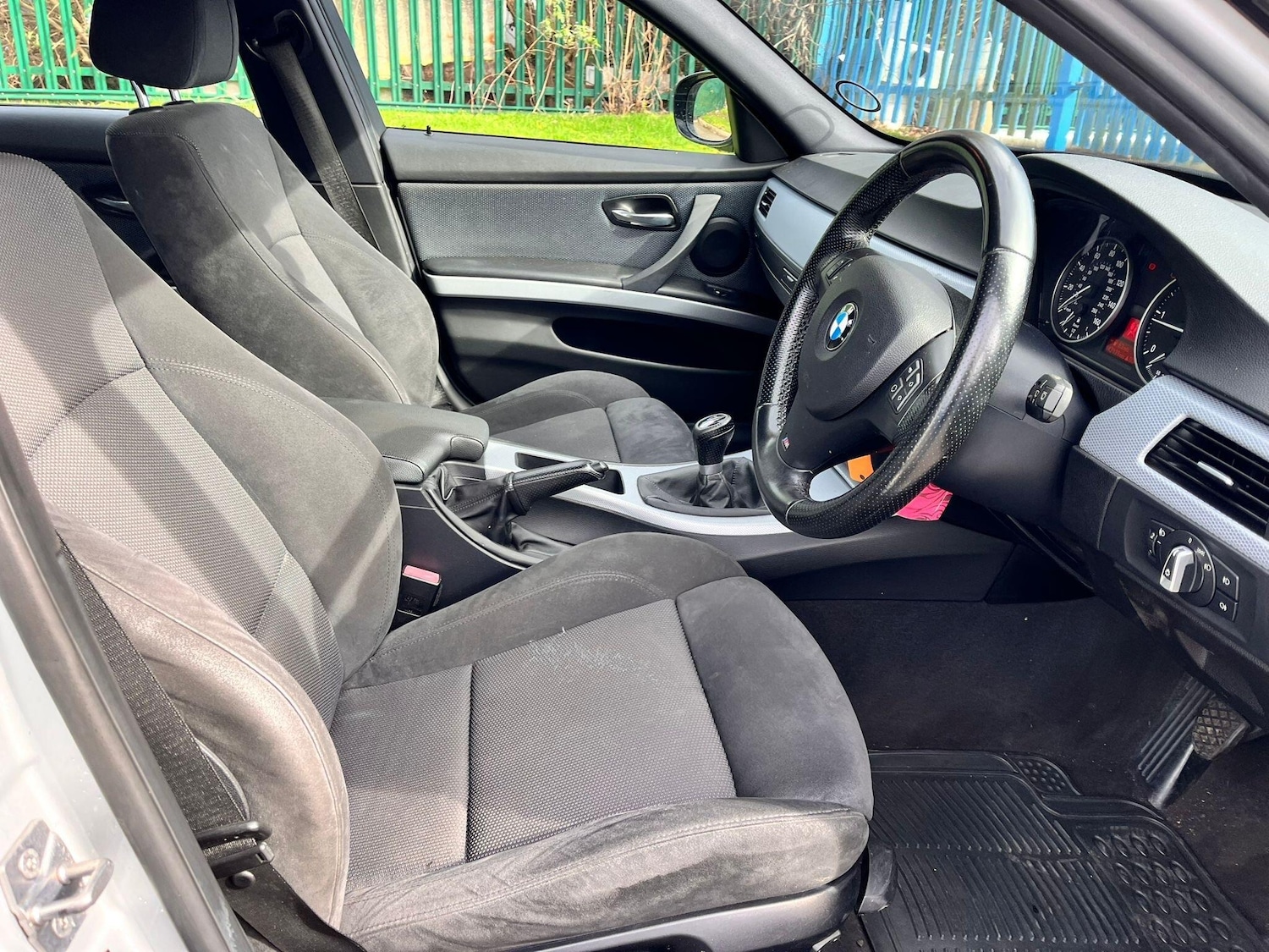 Used BMW 3 Series 2010 for sale - 77883114: Photo 10