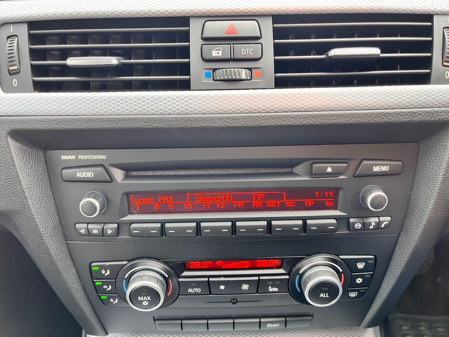 Used BMW 3 Series 2010 for sale - 77883114: Photo 29