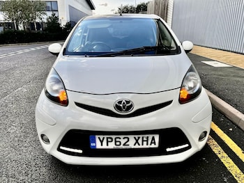 Used Toyota AYGO 2012 for sale - 76032055: Photo