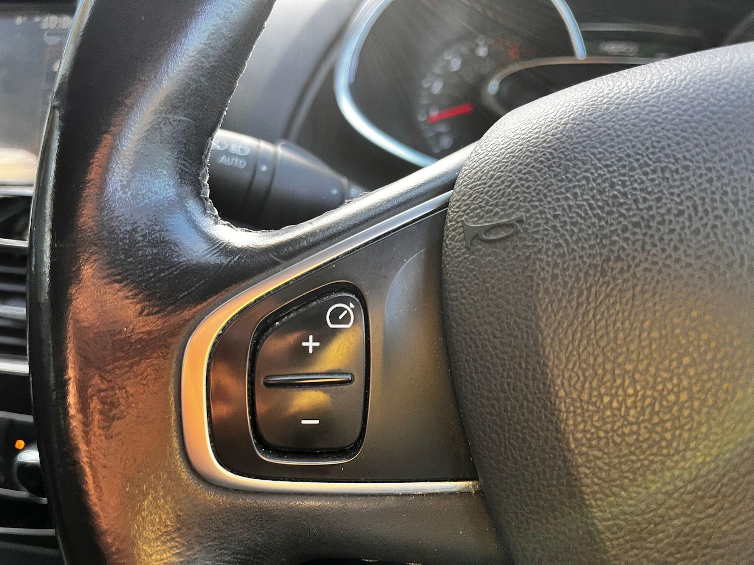 Used Renault Clio 2017 for sale - 77130754: Photo 19