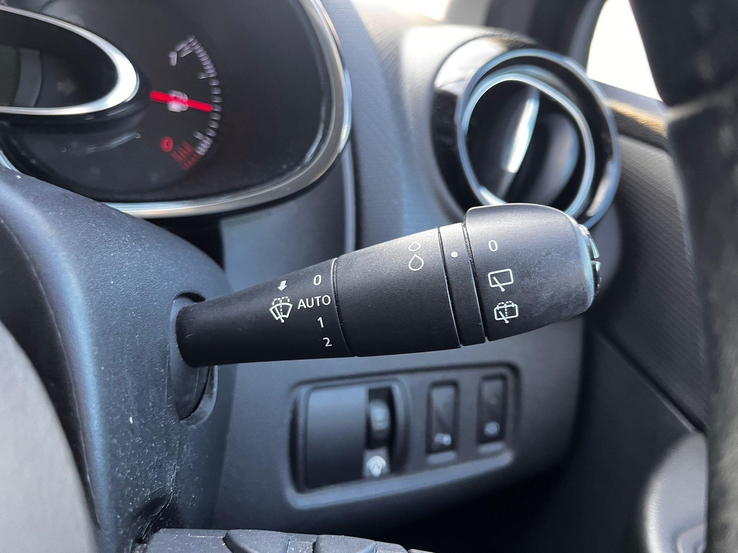 Used Renault Clio 2017 for sale - 77130754: Photo 23