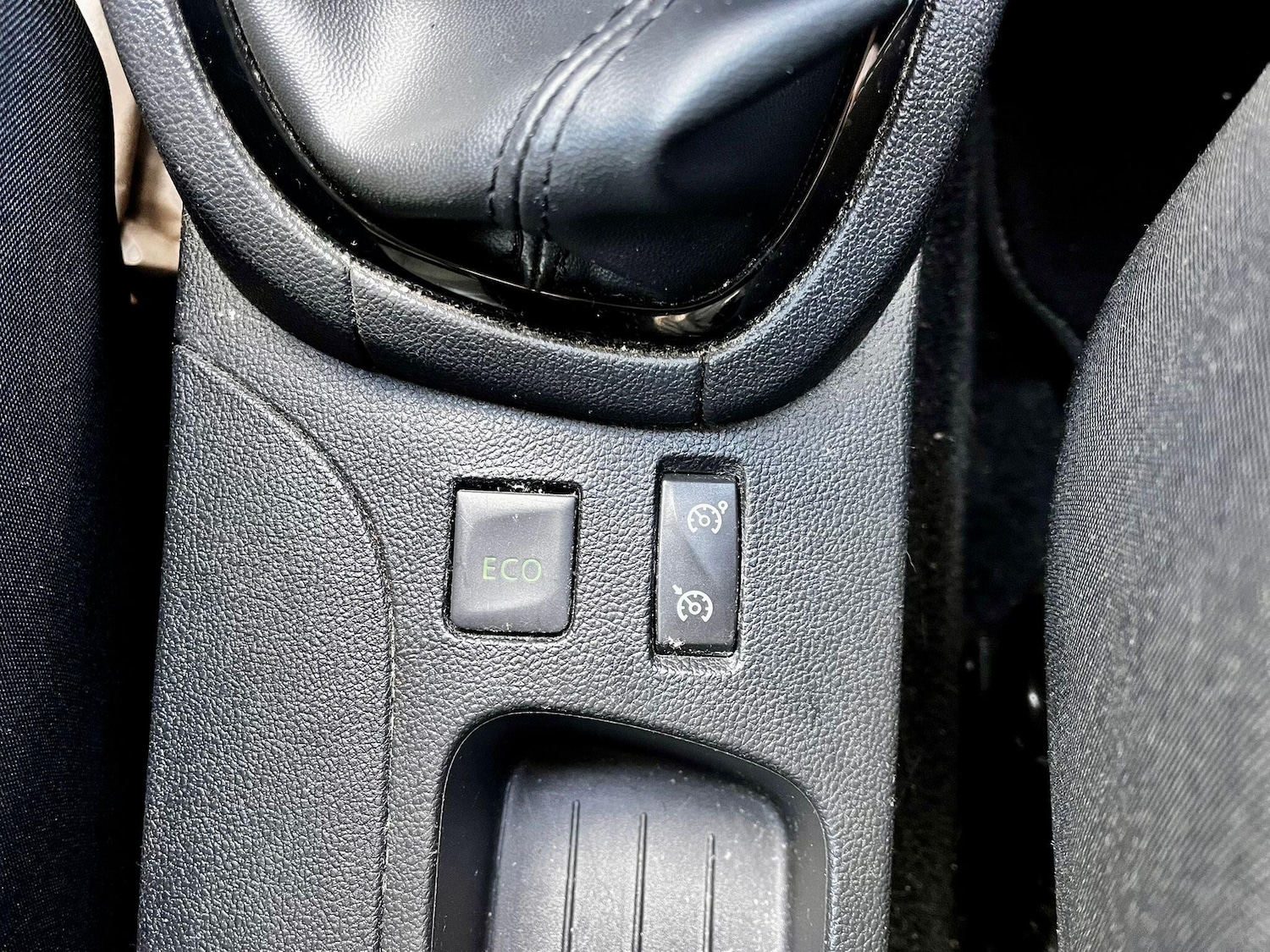 Used Renault Clio 2017 for sale - 77130754: Photo 24